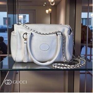 Authentic GUCCI White Leather Pebble Crossbody-Chain-Tassel- Satchel Bag